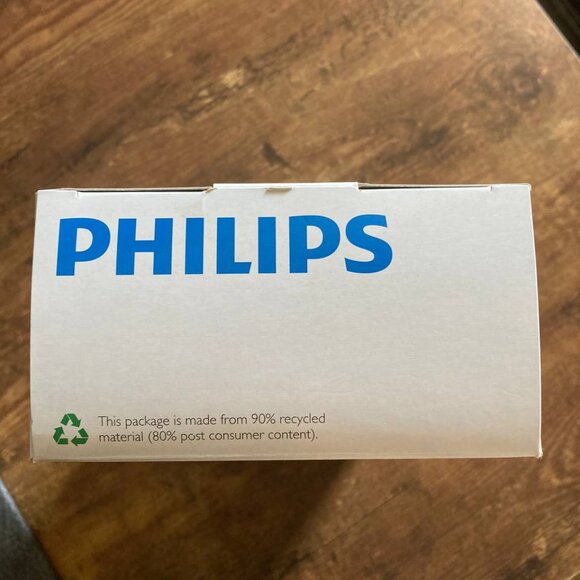 Philips Holiday Season 60-Count Indoor / Outdoor LED Mini Christmas Lights - Picture 7 of 9